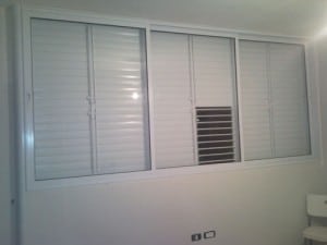 חלון ותריס 7000